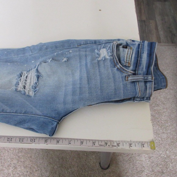 Judy Blue Boyfriend Fit Distressed Paint Splatted Jeans - Picture 13 of 16